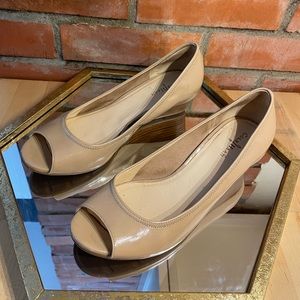 Women's Cole Haan Nike Air (“Tali”) Open Toe Wedge Pumps - Nude/Beige